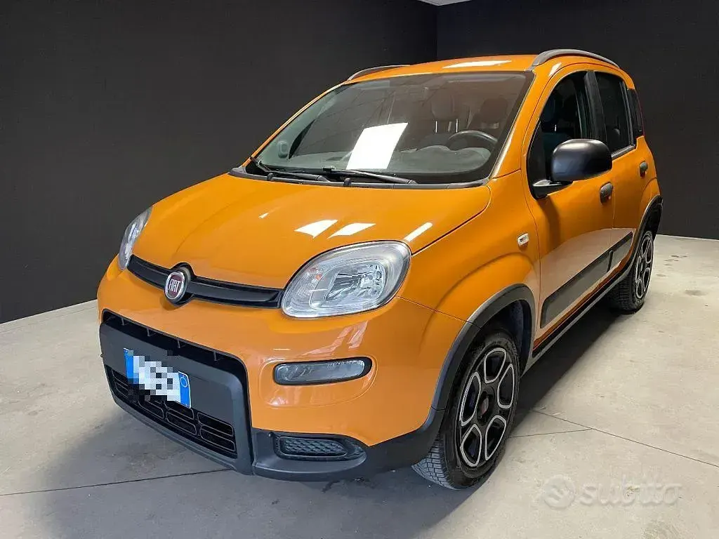 Usata Fiat Panda City Life 84 CV (61 kW) 2021 Orange pastello Utilitaria
