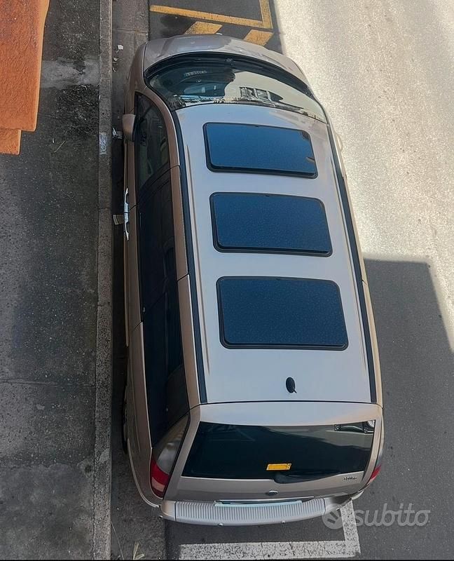 Usata Lancia Phedra 170 CV (125 kW) 2009 Monovolume