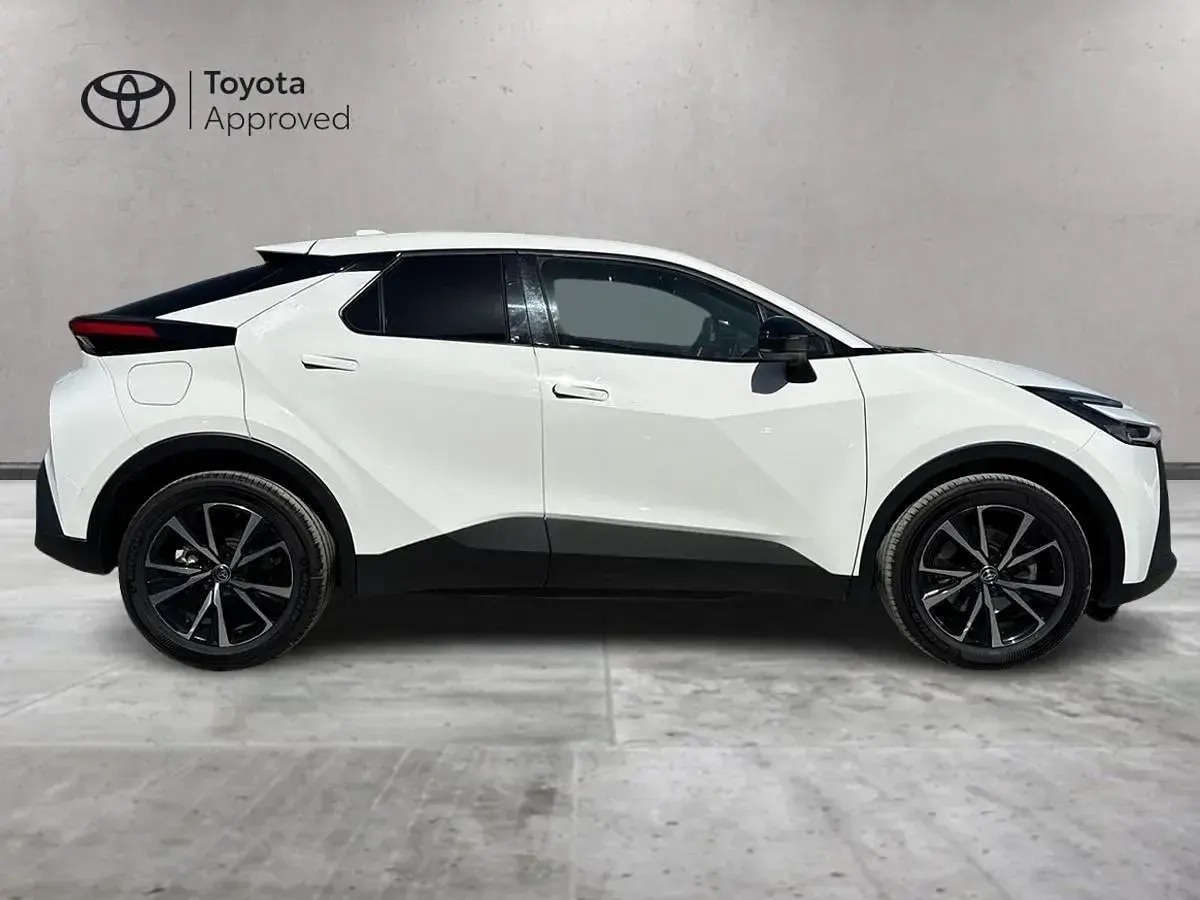 Usata Toyota C-HR Eco 223 CV (164 kW) 2025 Bianco SUV