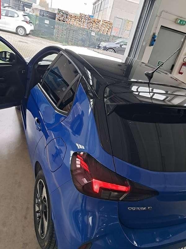 Usata Opel Corsa GS Line 56 kW (77 CV) 2021 Blu/azzurro Berlina
