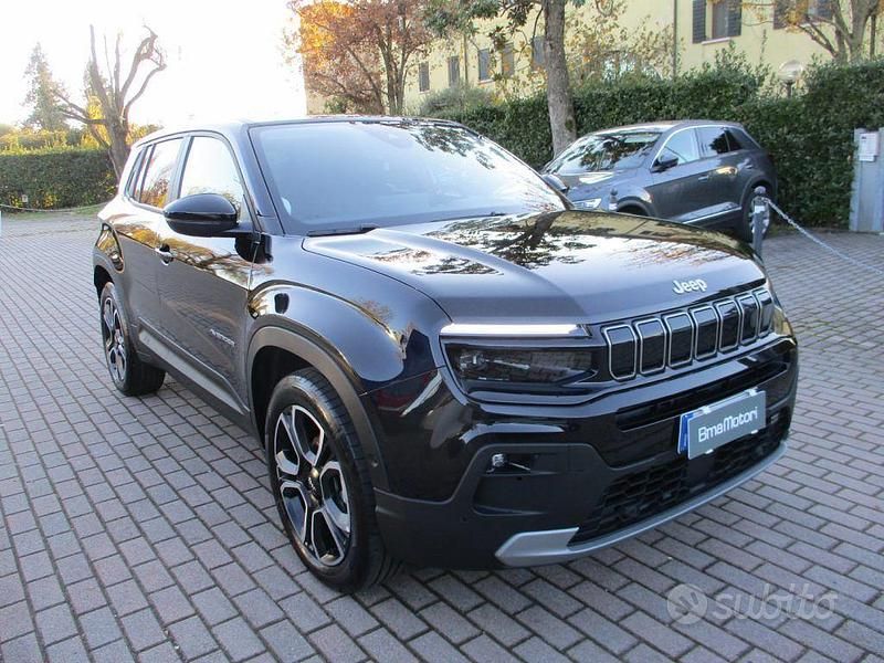 Nuova Jeep Avenger Summit 110 CV (80 kW) 2025 Nero SUV