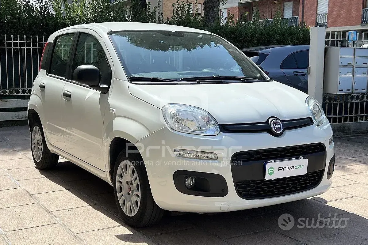 Usata Fiat Panda Easy 69 CV (50 kW) 2020 Bianco Utilitaria
