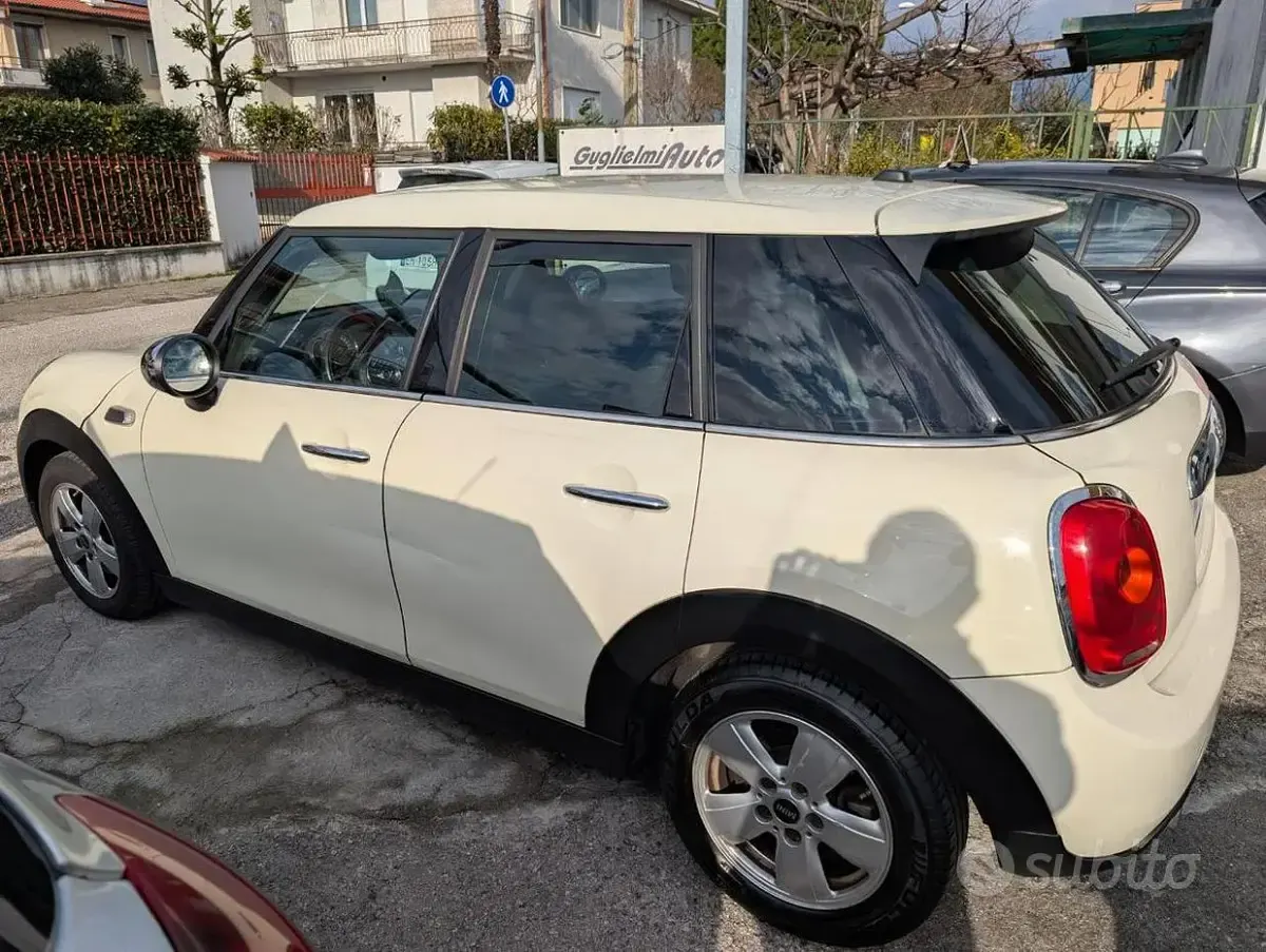 Usata Mini One D 95 CV (69 kW) 2016 Bianco Utilitaria