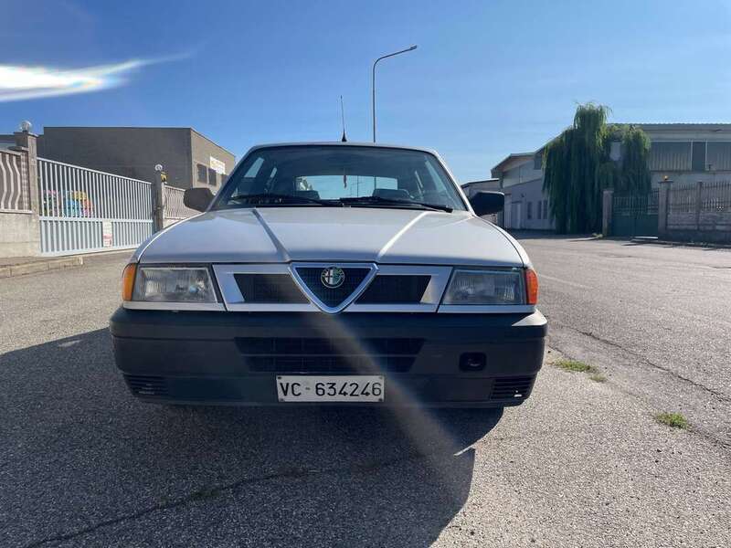 Usato 1993 Alfa Romeo 33 1.4 Benzin 88 CV (2.900 €)