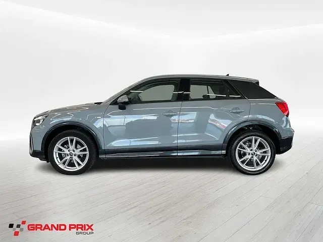 Usata Audi Q2 S-Line 150 CV (110 kW) 2023 Grigio SUV