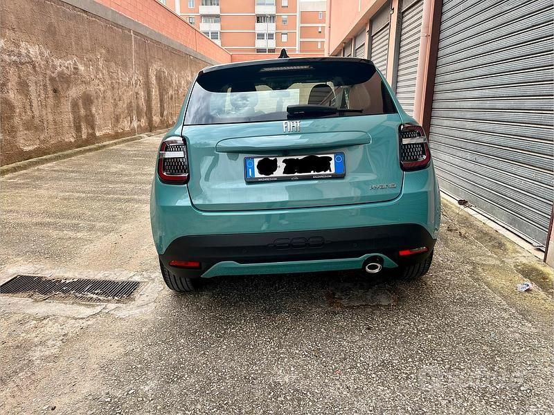 Usata Fiat 600 110 CV (80 kW) 2025 SUV