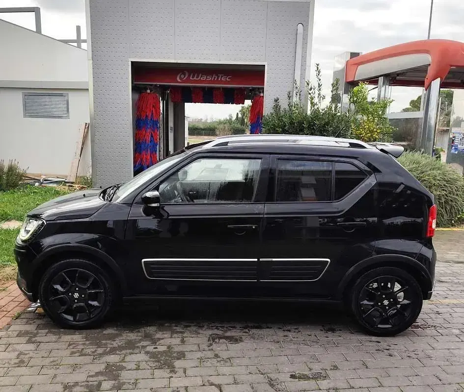 Usata Suzuki Ignis 90 CV (66 kW) 2018 Nero SUV