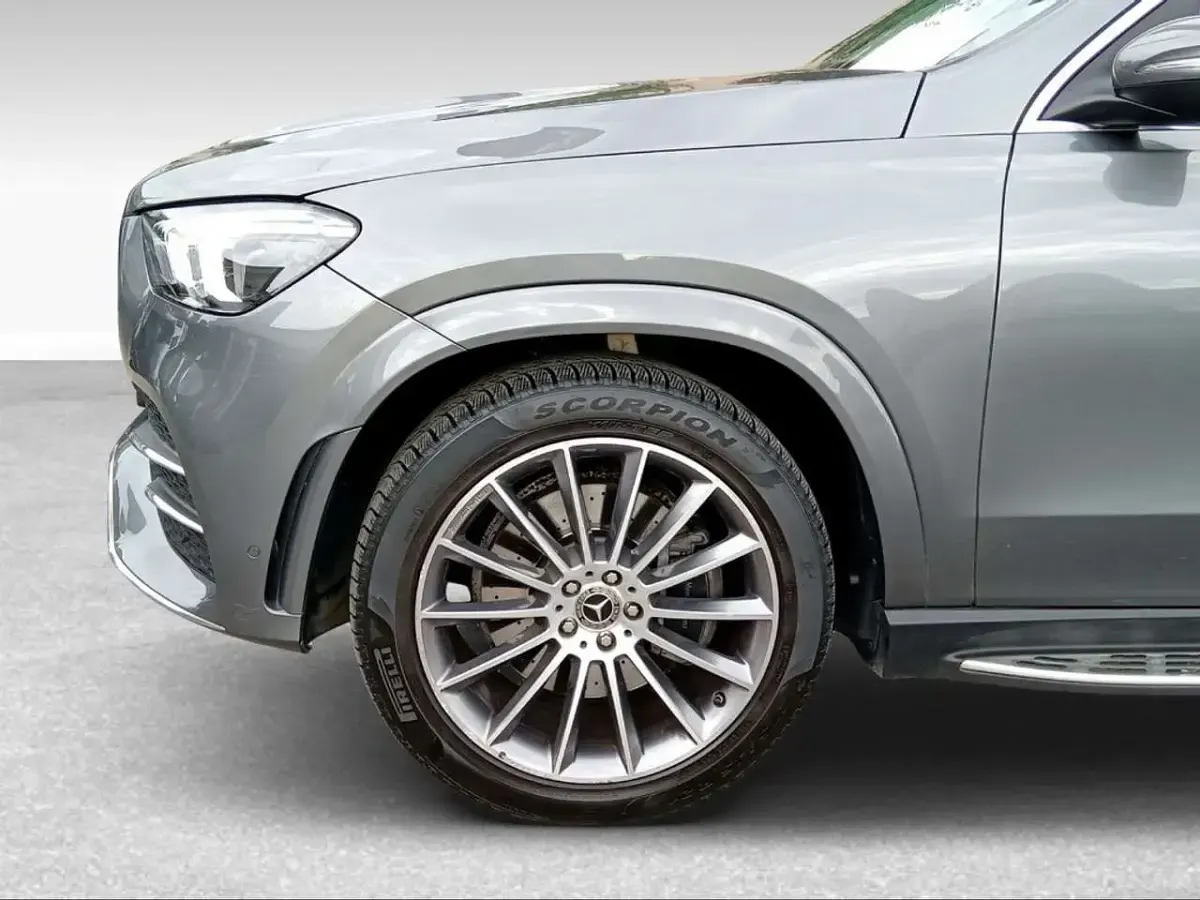Usata Mercedes GLE300 Premium 272 CV (200 kW) 2023 Argento selenite SUV