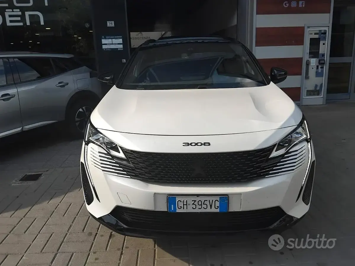 Usata Peugeot 3008 GT 131 CV (96 kW) 2022 Bianco SUV