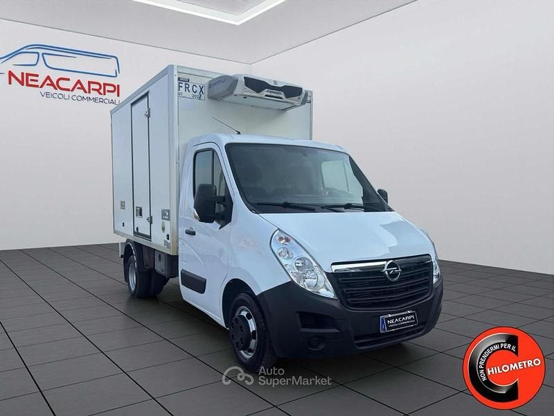 Usata Opel Movano 131 CV (96 kW) 2018 Bianco pastello Berlina