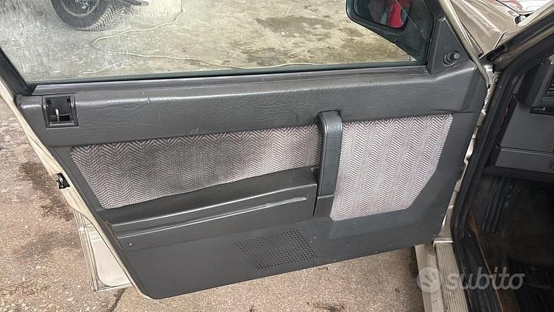 Usata Alfa Romeo 75 1989 Grigio Berlina