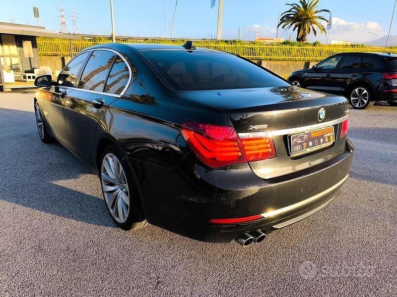 Usata BMW 730 Efficient Dynamics 258 CV (189 kW) 2014 Nero Berlina