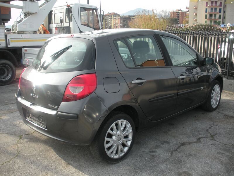 Venduto Renault Clio 1.5 dCi 100CV ot. - auto usate in vendita