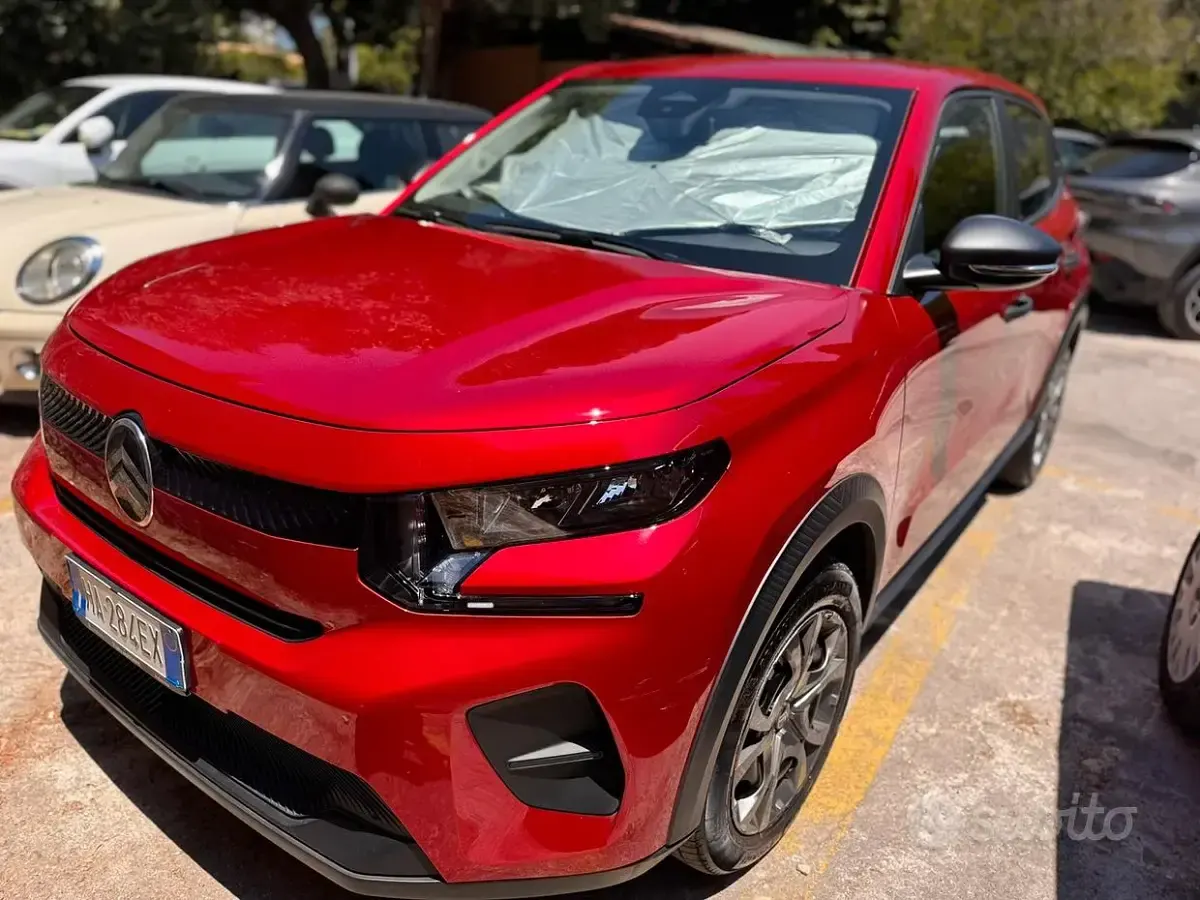 Usata Citroën C3 101 CV (74 kW) 2025 Rosso SUV