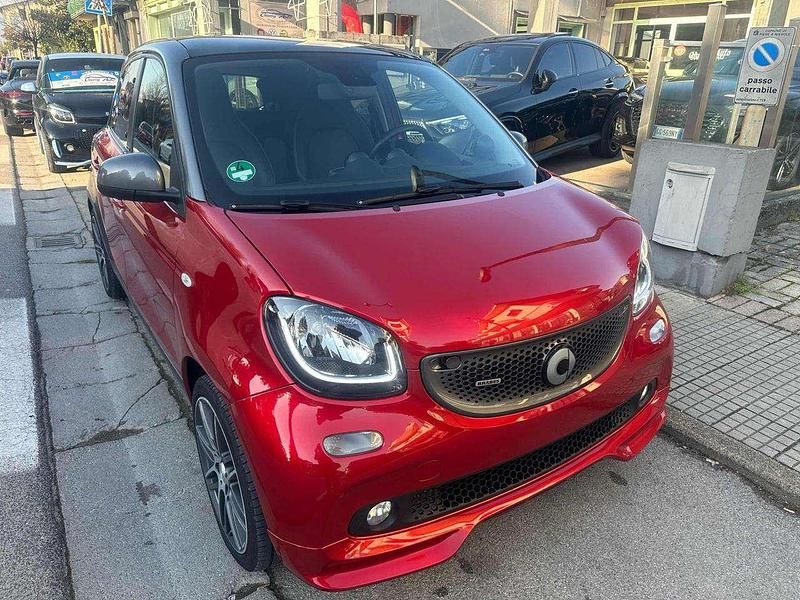 Usata Smart ForFour Brabus 109 CV (80 kW) 2017 Rosso Utilitaria