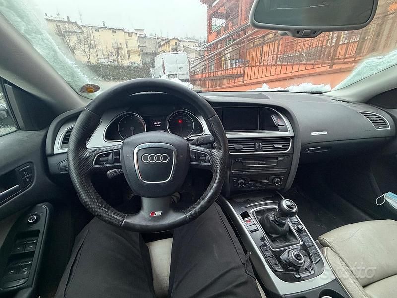 Usata Audi A5 170 CV (125 kW) 2010 Nero Coupé