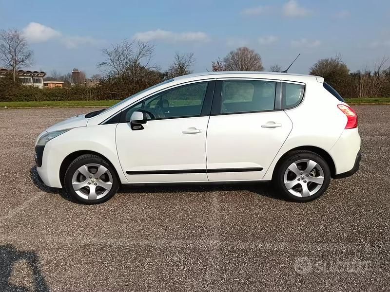 Usata Peugeot 3008 112 CV (82 kW) 2011 Station wagon