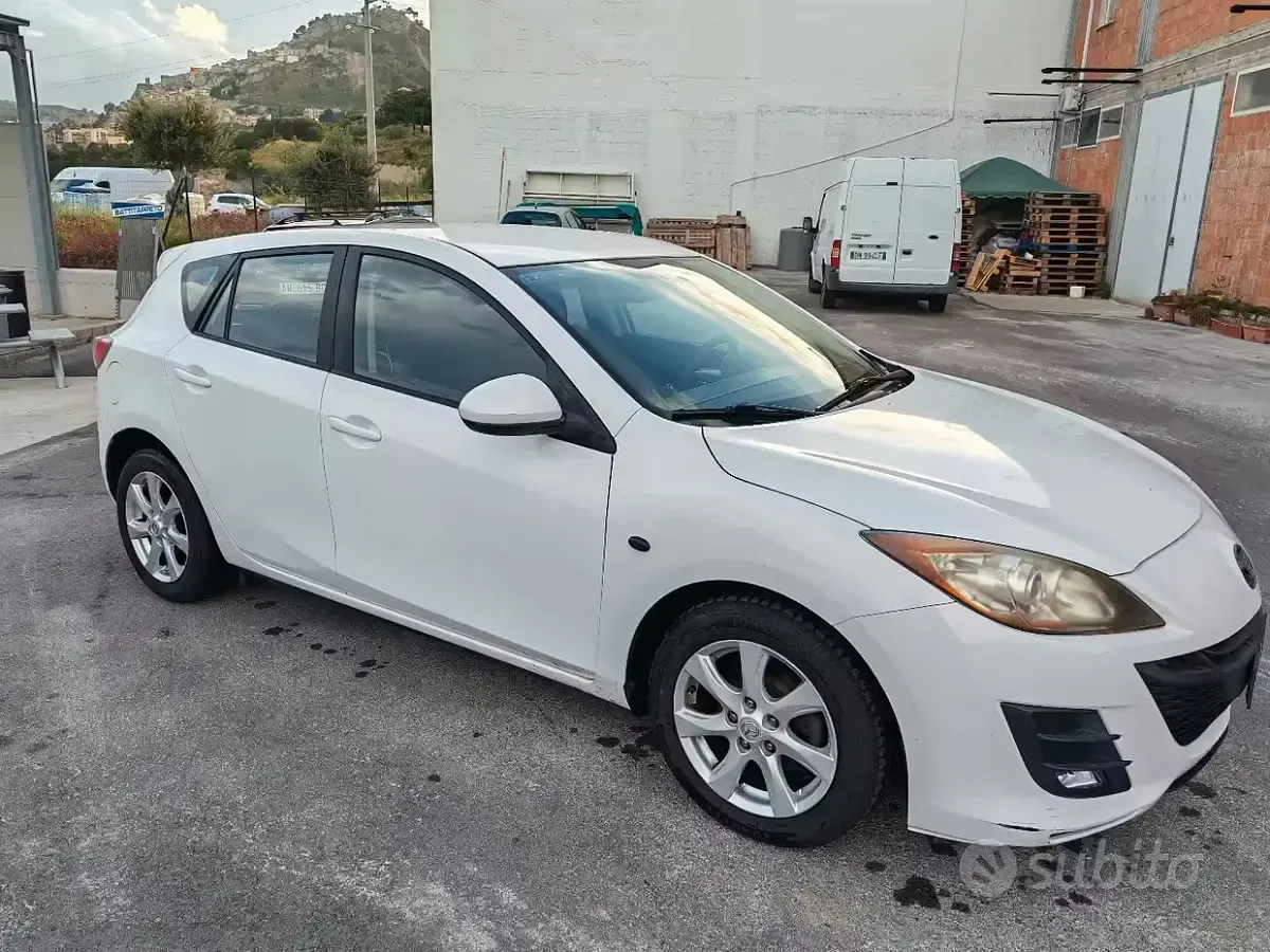 Usata Mazda 3 109 CV (80 kW) 2010 Bianco Berlina