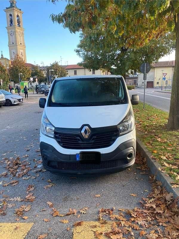 Usata Renault Trafic 120 CV (88 kW) 2015 Bianco Monovolume