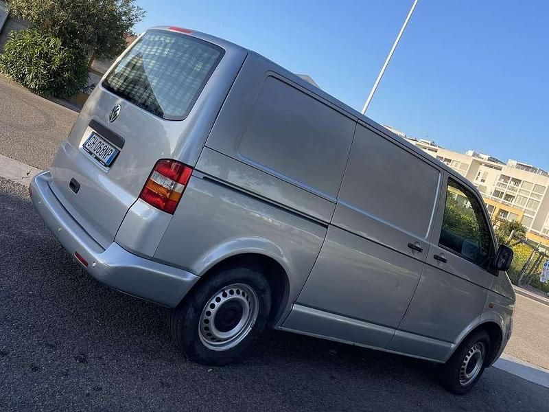 Käytetty VW Transporter 173 HP (127 kW) 2008 Harmaa Van
