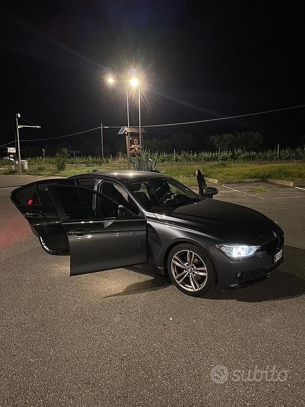 Usata BMW 320 Comfort Edition 184 CV (135 kW) 2013 Grigio Berlina