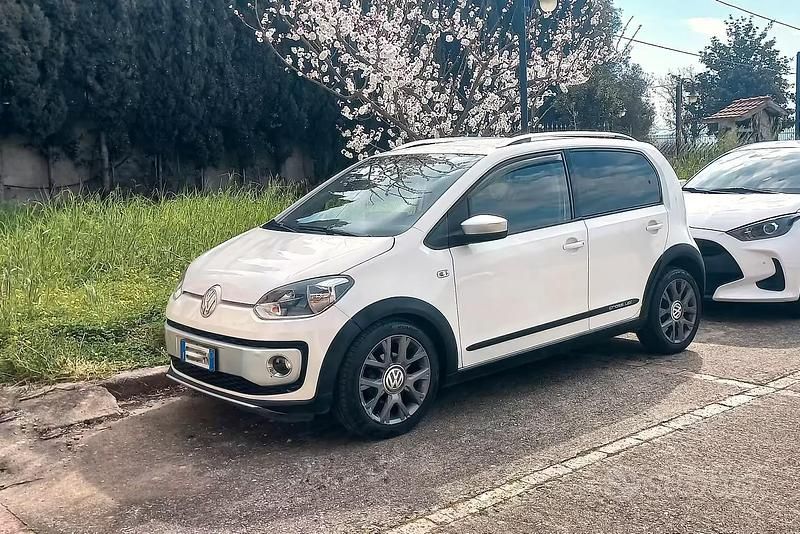Usata VW up! 75 CV (55 kW) 2014 Bianco Utilitaria