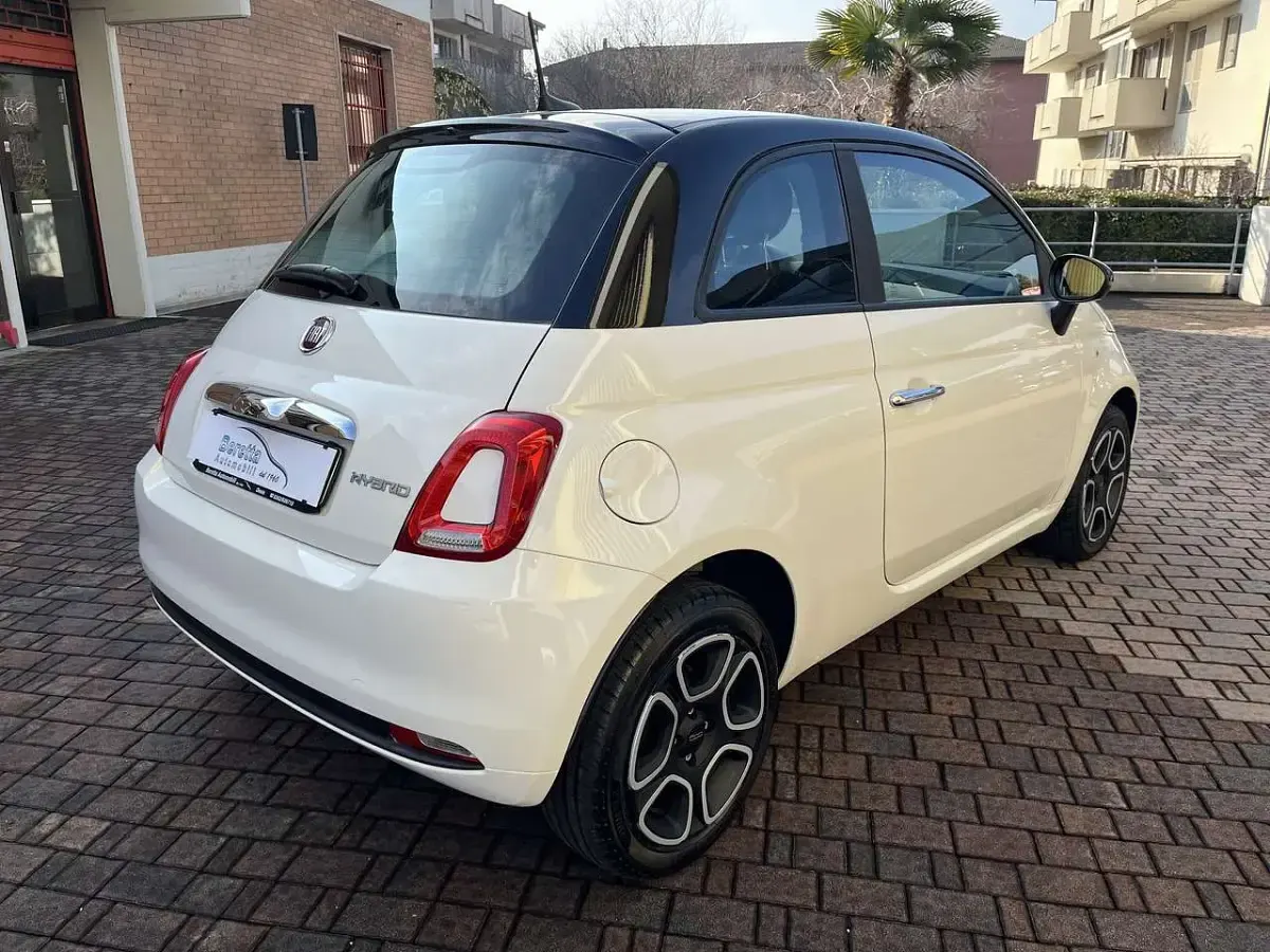 Usata Fiat 500 Club 69 CV (50 kW) 2022 Bianco Utilitaria