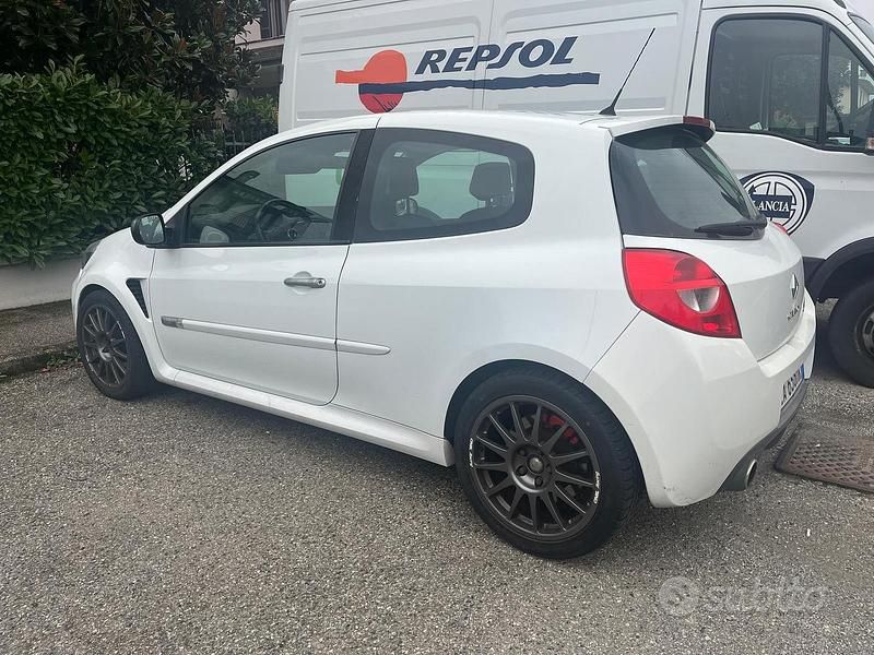 Usata Renault Clio II R.S. 203 CV (149 kW) 2010 Berlina