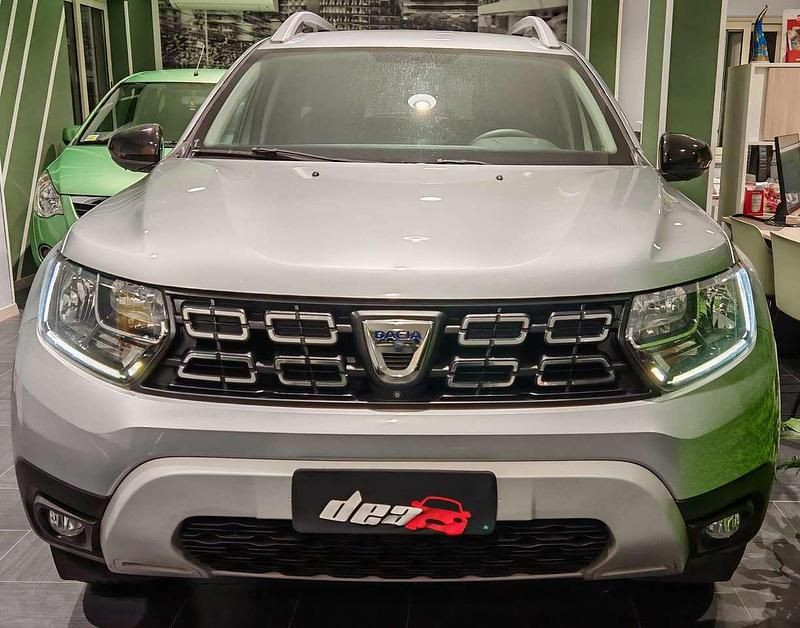 Grigio Usata 2021 Dacia Duster Anniversary SUV | 14.900 € (Buon prezzo) - Immagine 1/4