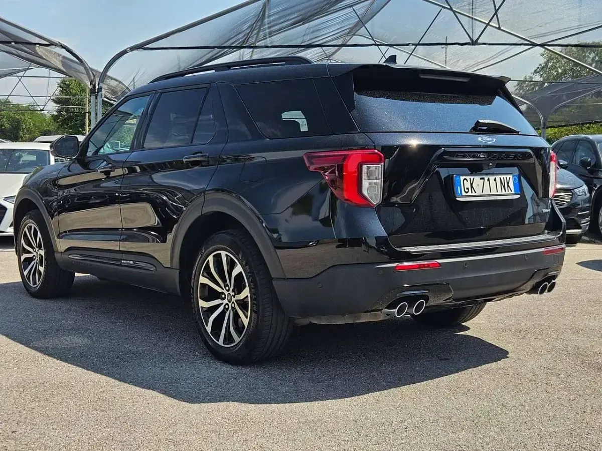 Usata Ford Explorer ST-Line 457 CV (336 kW) 2022 Nero SUV