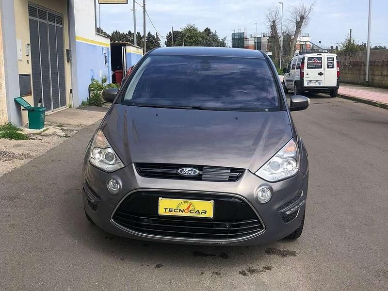 Usata Ford S-MAX Titanium 163 CV (119 kW) 2012 Grigio Monovolume