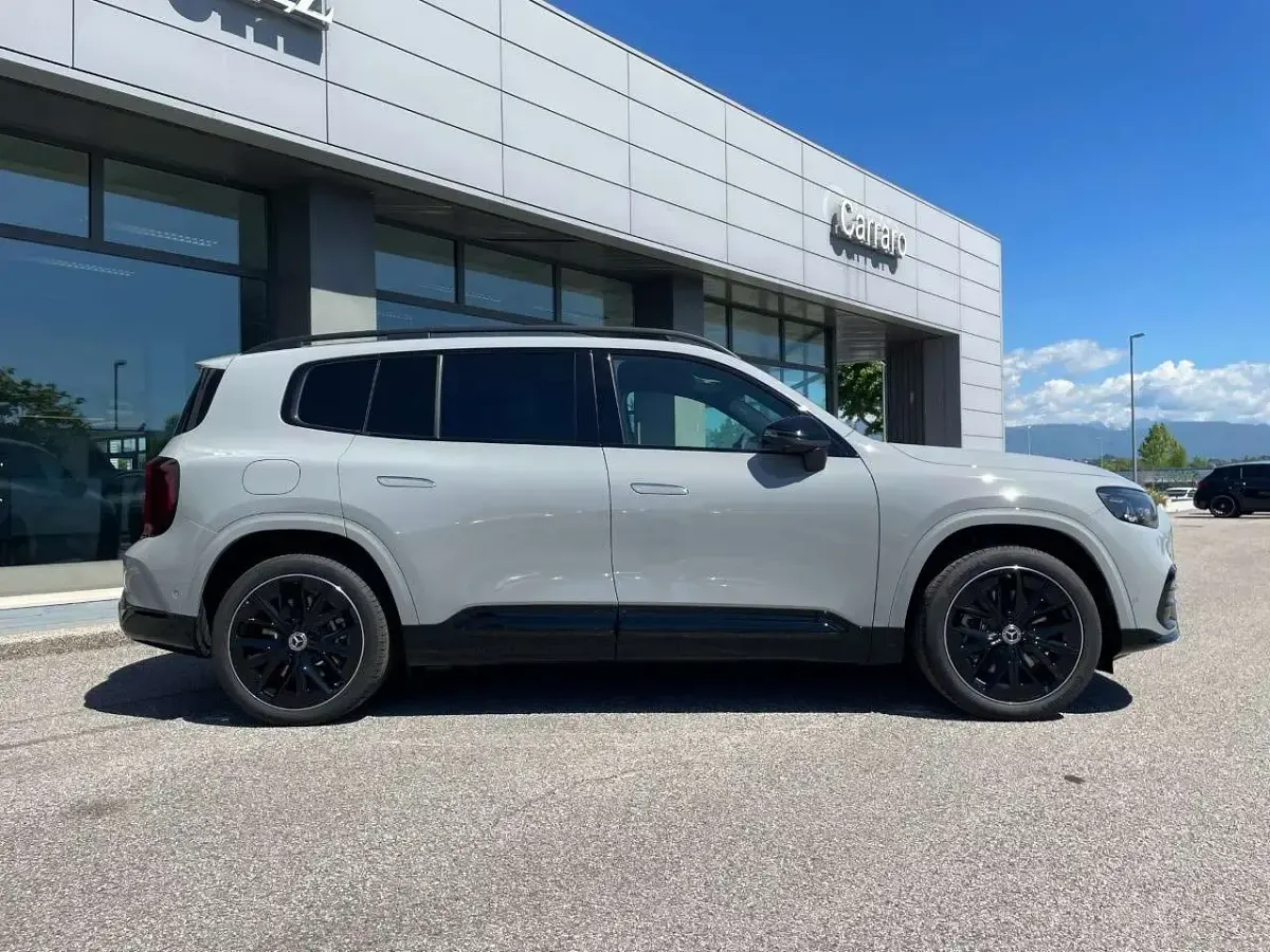 Nuova Mercedes GLB250 144 kW (197 CV) 2026 Grigio alpi standard manufaktu SUV