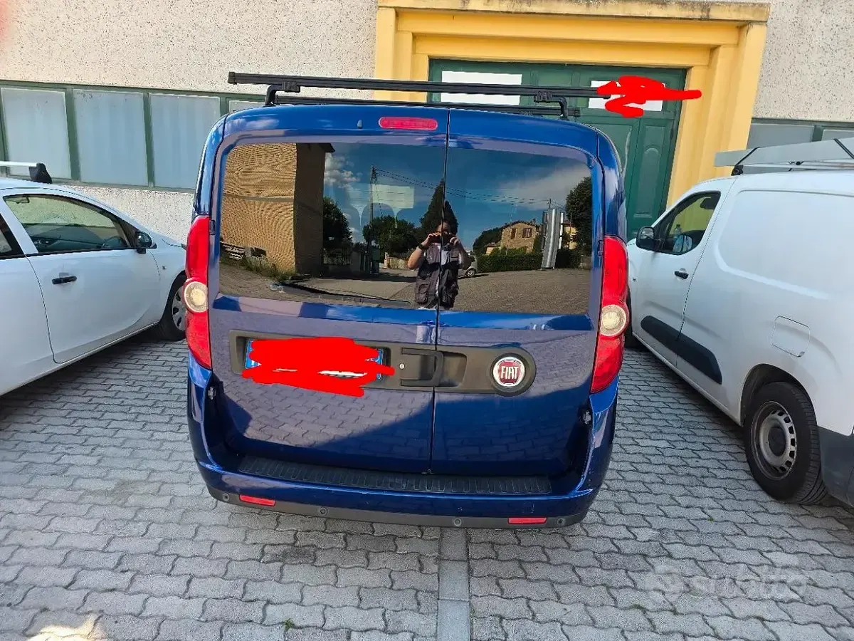 Usata Fiat Doblò 77 CV (56 kW) 2013 Blu Monovolume