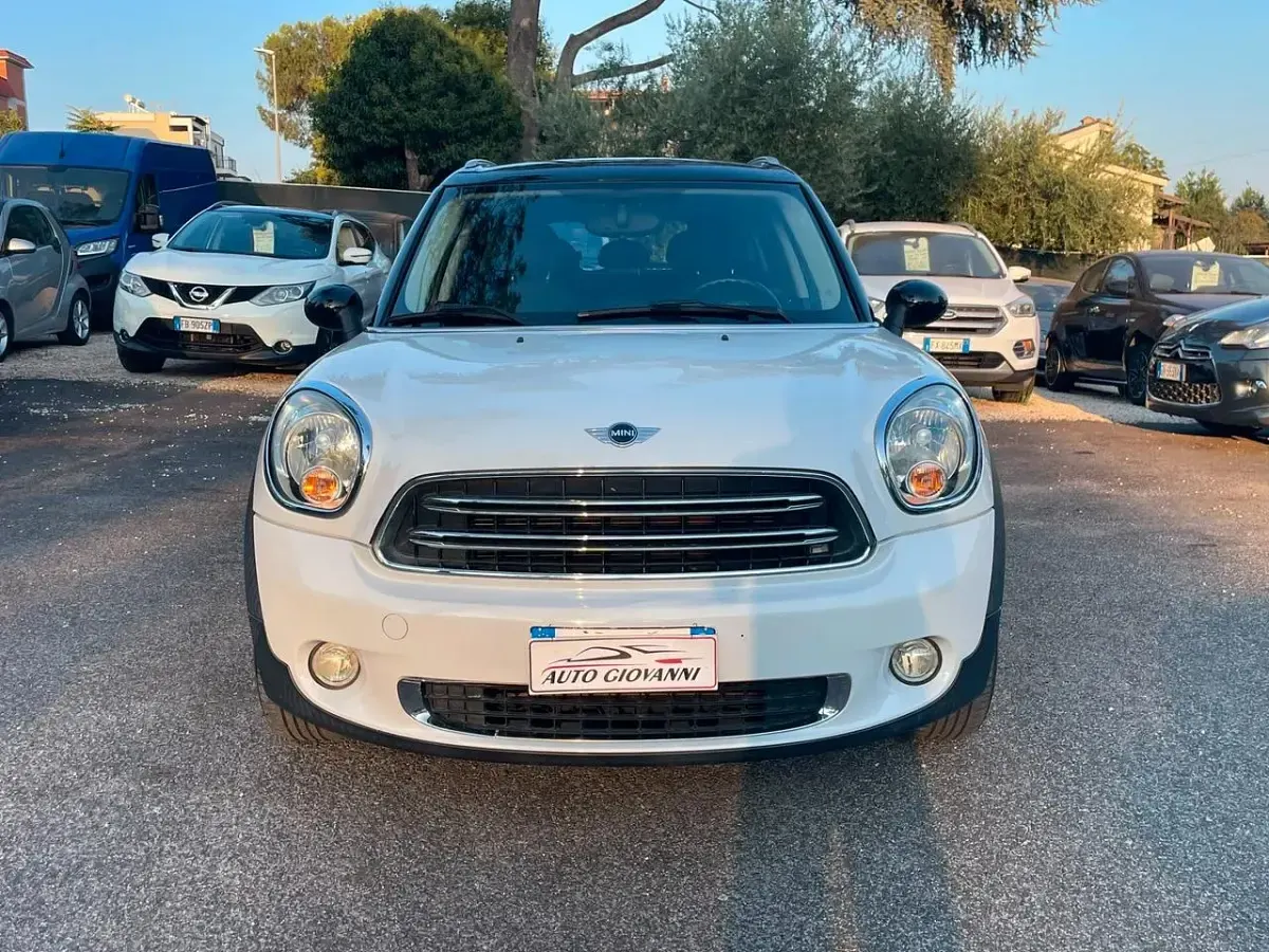 Usata Mini One D Countryman Business 90 CV (66 kW) 2016 Bianco SUV