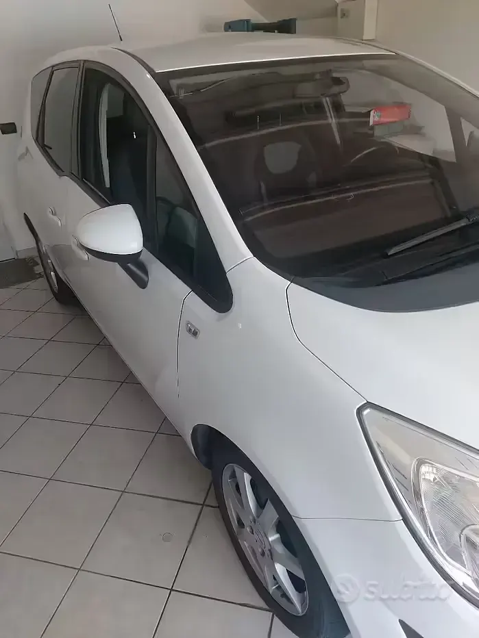 Usata Opel Meriva 120 CV (88 kW) 2012 Bianco Monovolume