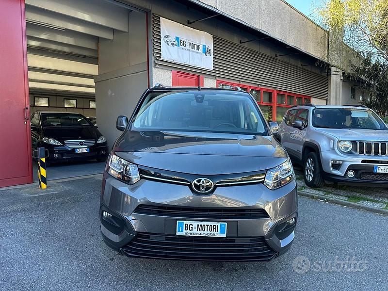 Gebraucht Toyota Proace Verso City 102 PS (75 kW) 2020 Grau Kombi