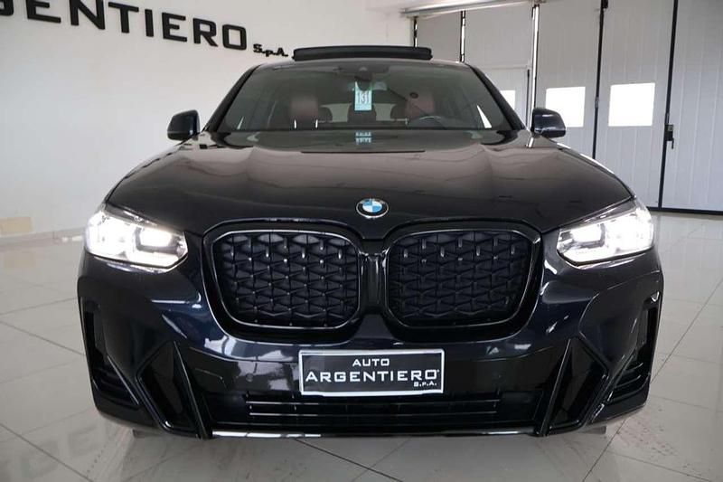 Usata BMW X4 M Sport 190 CV (139 kW) 2023 Carbon schwarz SUV