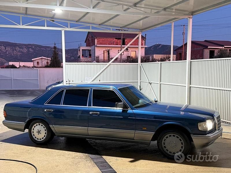 Usado Mercedes 420 218 CV (160 kW) 1985 Azul Berlina