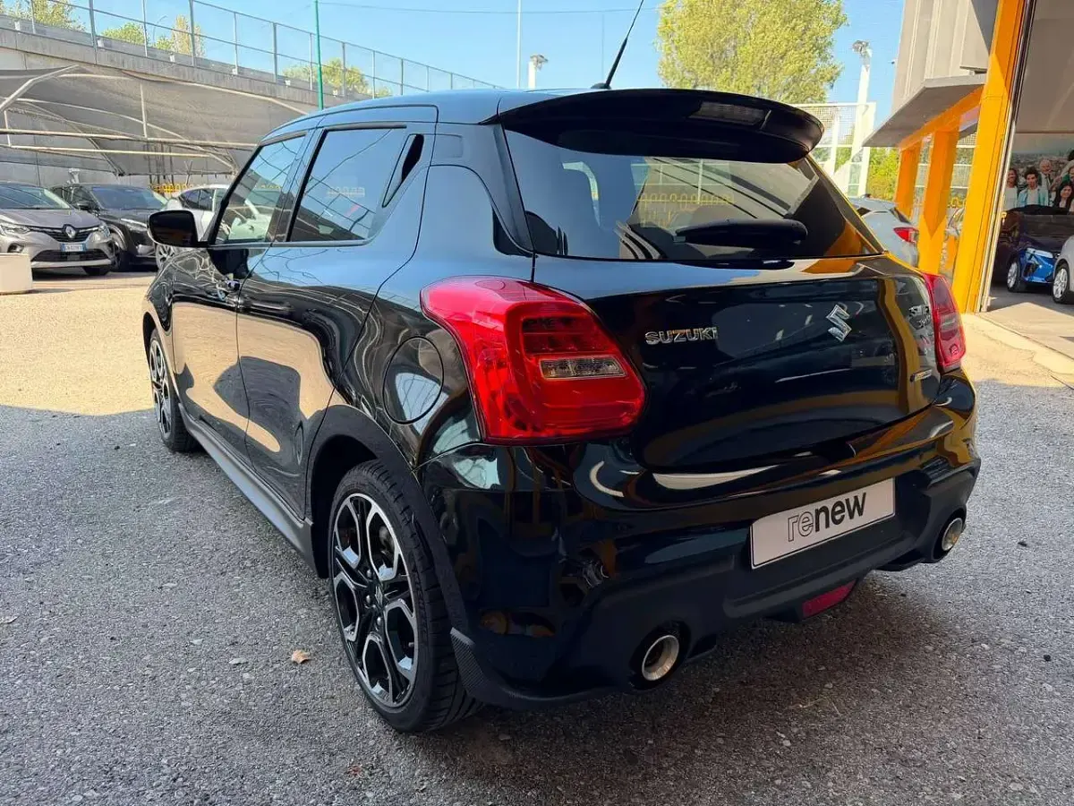 Usata Suzuki Swift Sport 129 CV (94 kW) 2023 Nero metallizzato Utilitaria