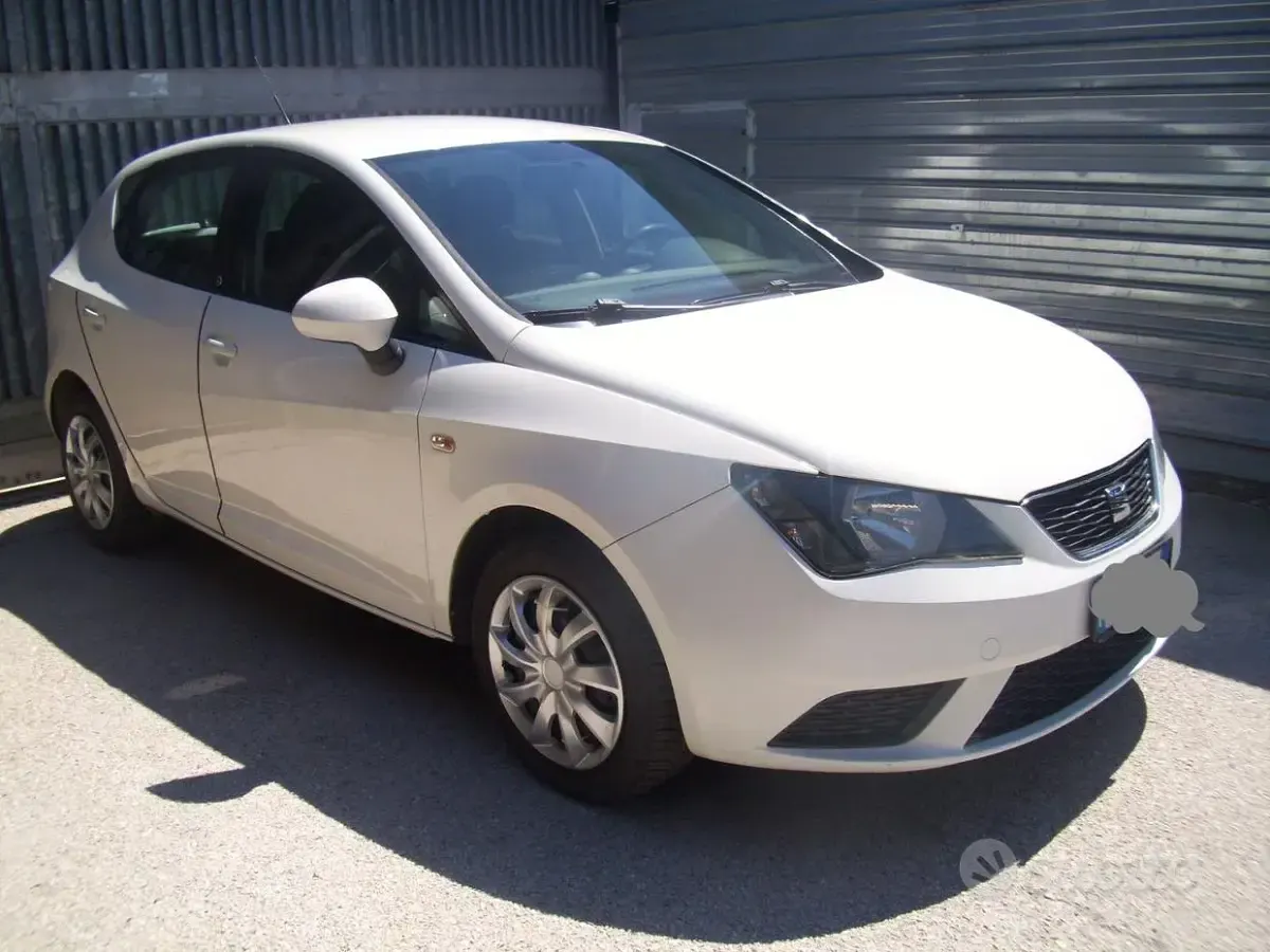 Usata Seat Ibiza CONNECT 90 CV (66 kW) 2017 Bianco Berlina