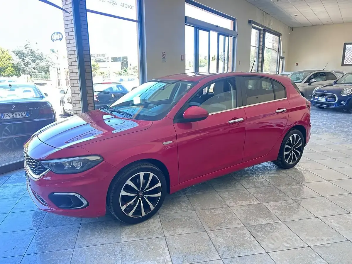 Usata Fiat Tipo Lounge 120 CV (88 kW) 2020 Rosso Berlina