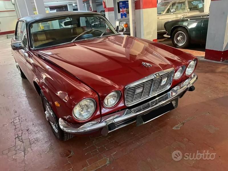 Usata Jaguar XJ 396 CV (291 kW) 1995 Rosso Berlina