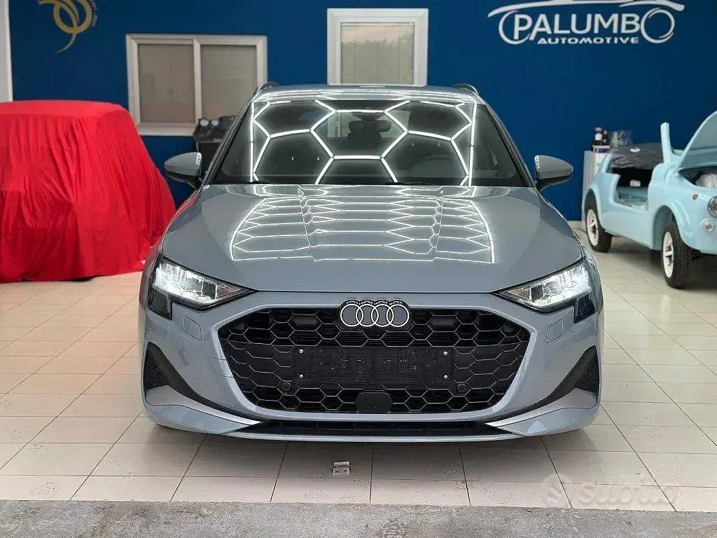 Usata Audi A3 Advanced 116 CV (85 kW) 2024 Grigio Berlina