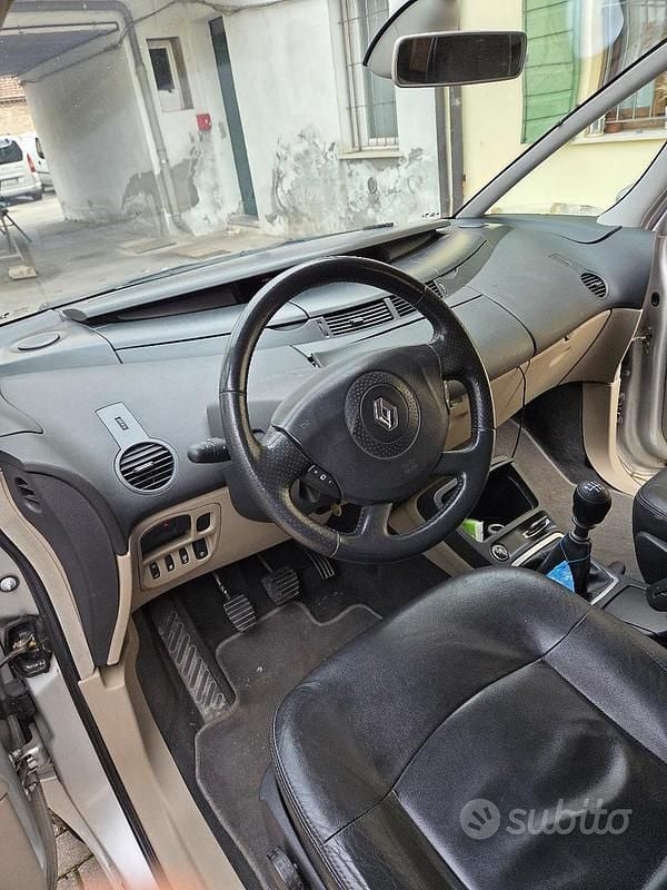 Usata Renault Espace 175 CV (128 kW) 2006 Monovolume