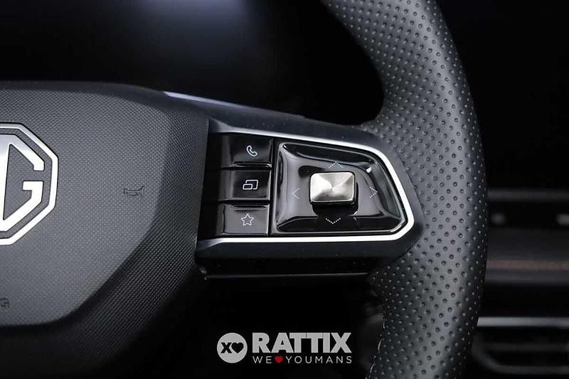 Nuova MG HS Luxury 2026 Grigio SUV