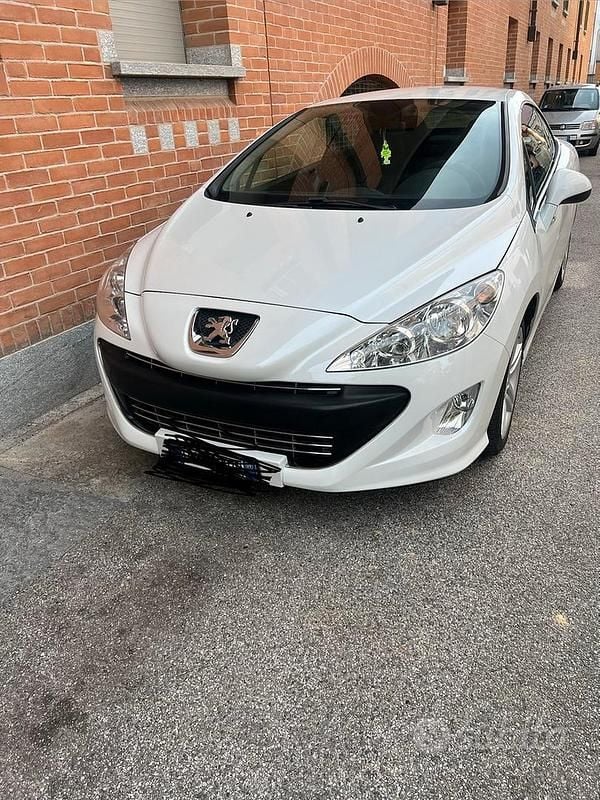 Usata Peugeot 308 CC 2009 Bianco Cabrio
