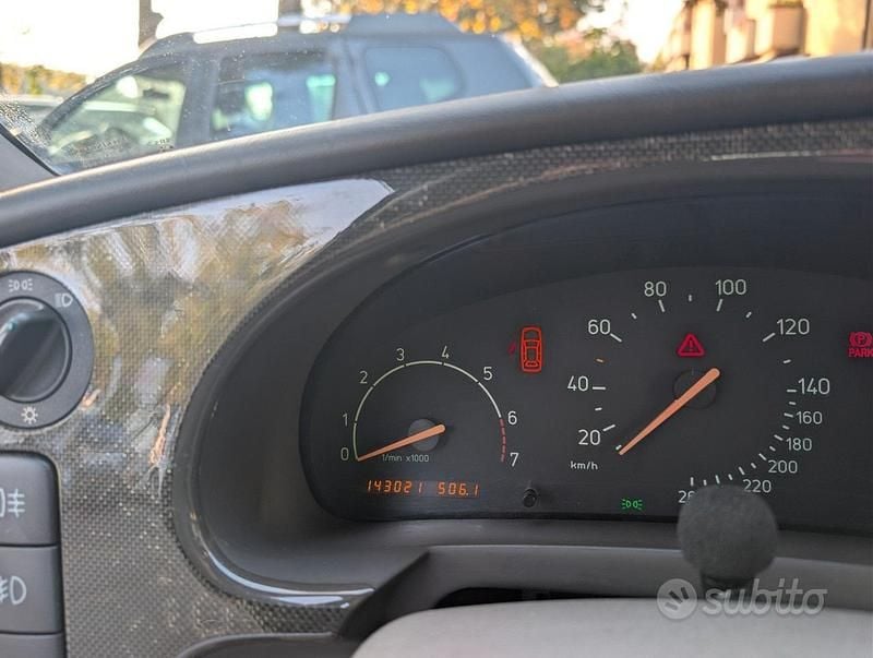 Usata Saab 9-3 Cabriolet 154 CV (113 kW) 2002 Blu Cabrio