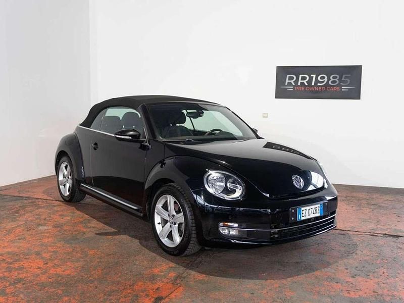 Usata VW Beetle Cabriolet 150 CV (110 kW) 2015 Nero Cabrio