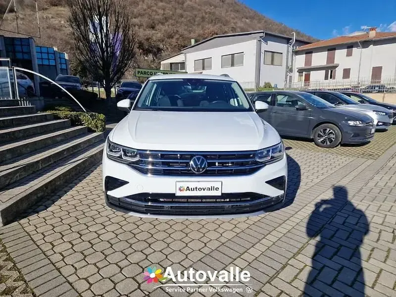 Usata VW Tiguan Elegance 150 CV (110 kW) 2022 Bianco SUV