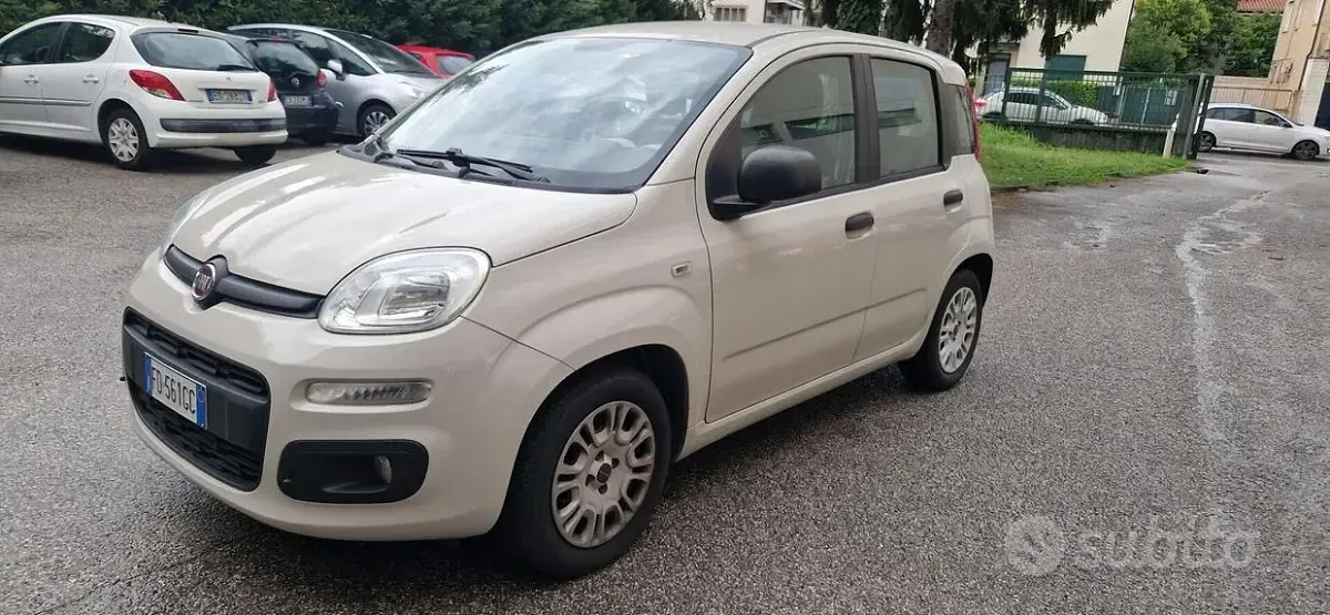 Usata Fiat Panda Lounge 69 CV (50 kW) 2016 Grigio Utilitaria